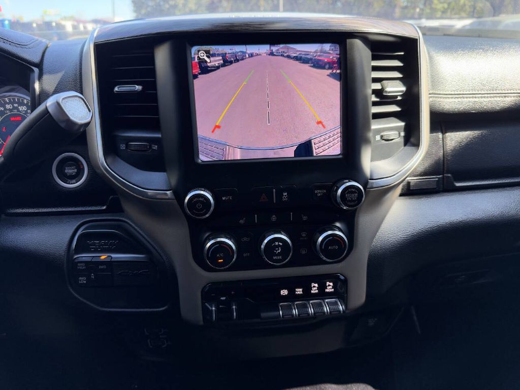 2021 RAM 2500 Image 17