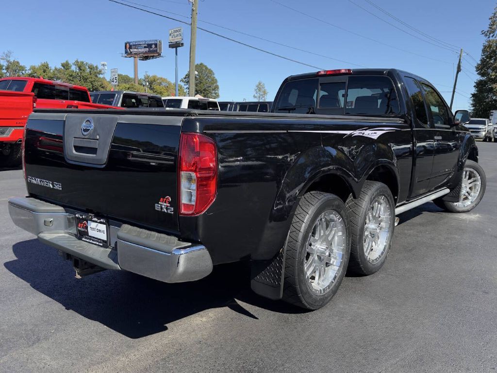 2010 Nissan Frontier Image 9