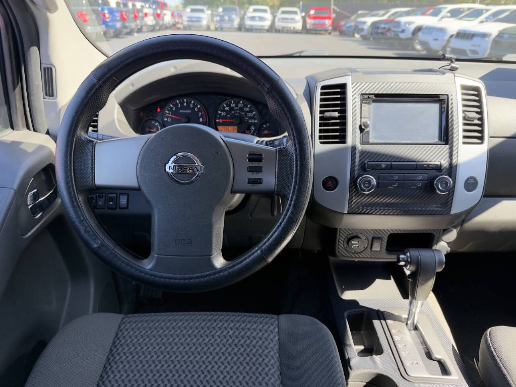 2010 Nissan Frontier Image 15
