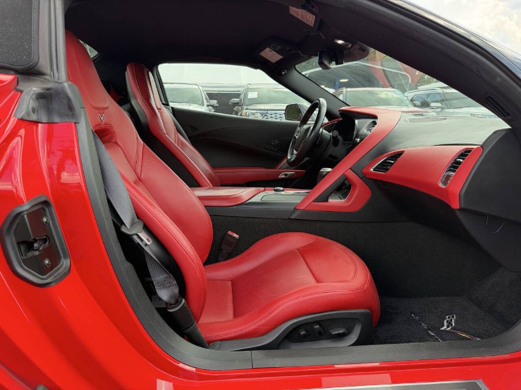 2014 Chevrolet Corvette Image 16