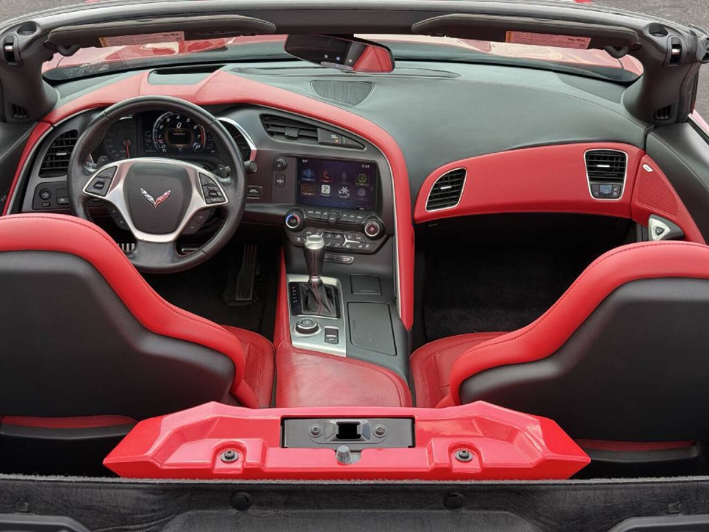 2014 Chevrolet Corvette Image 17