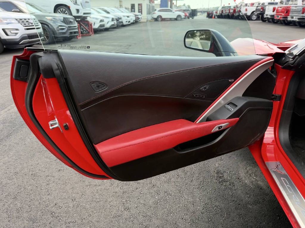 2014 Chevrolet Corvette Image 24