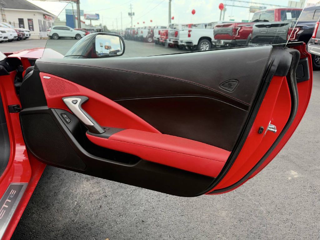 2014 Chevrolet Corvette Image 25