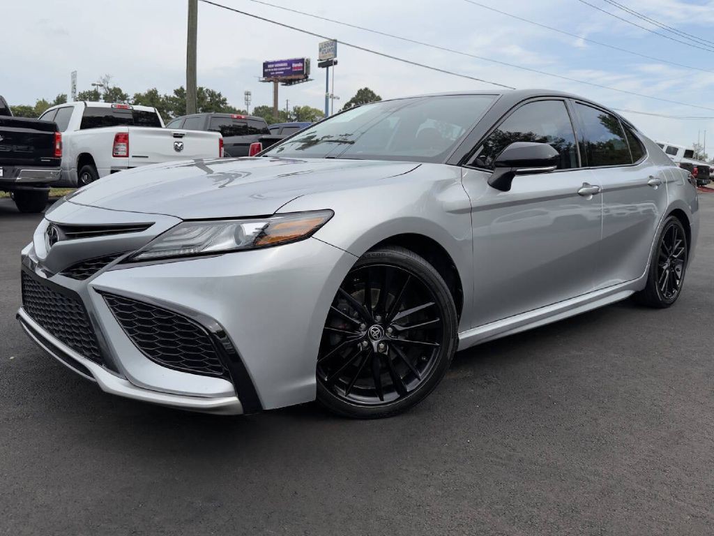 2021 Toyota Camry Image 1