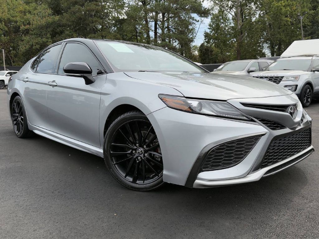 2021 Toyota Camry Image 3