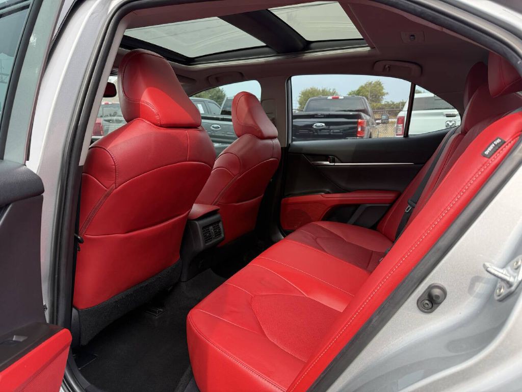 2021 Toyota Camry Image 11