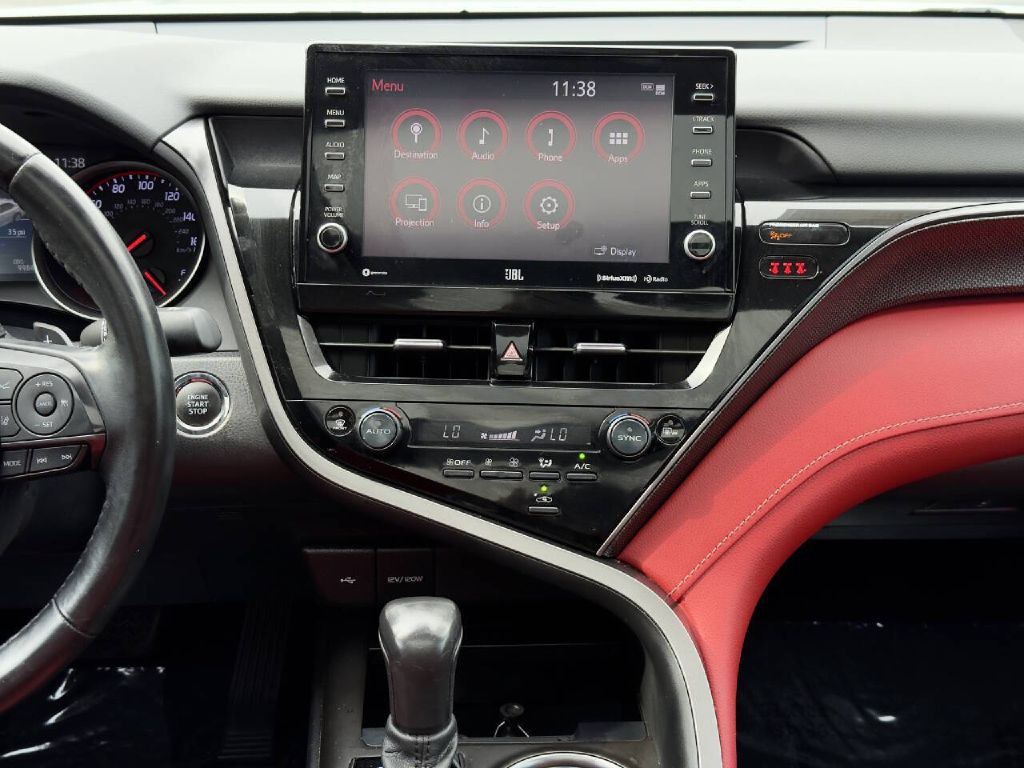 2021 Toyota Camry Image 18