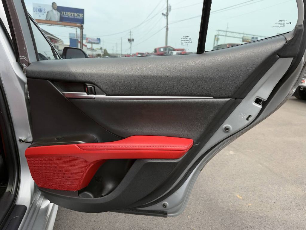 2021 Toyota Camry Image 23