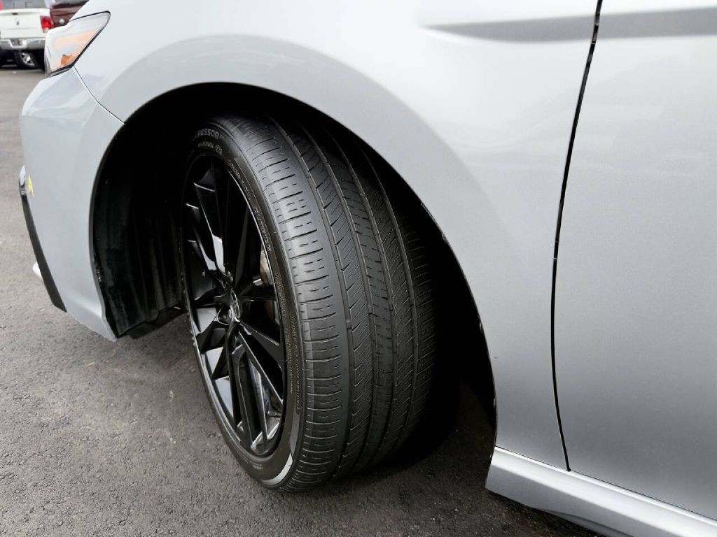 2021 Toyota Camry Image 25