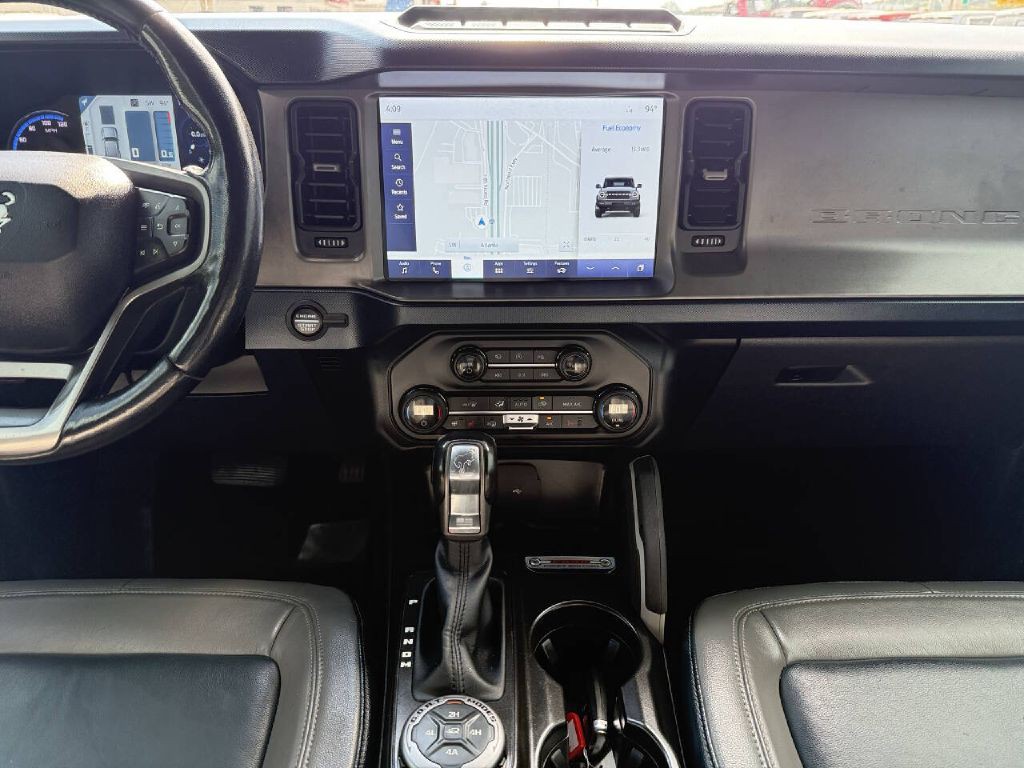 2021 Ford Bronco Image 18