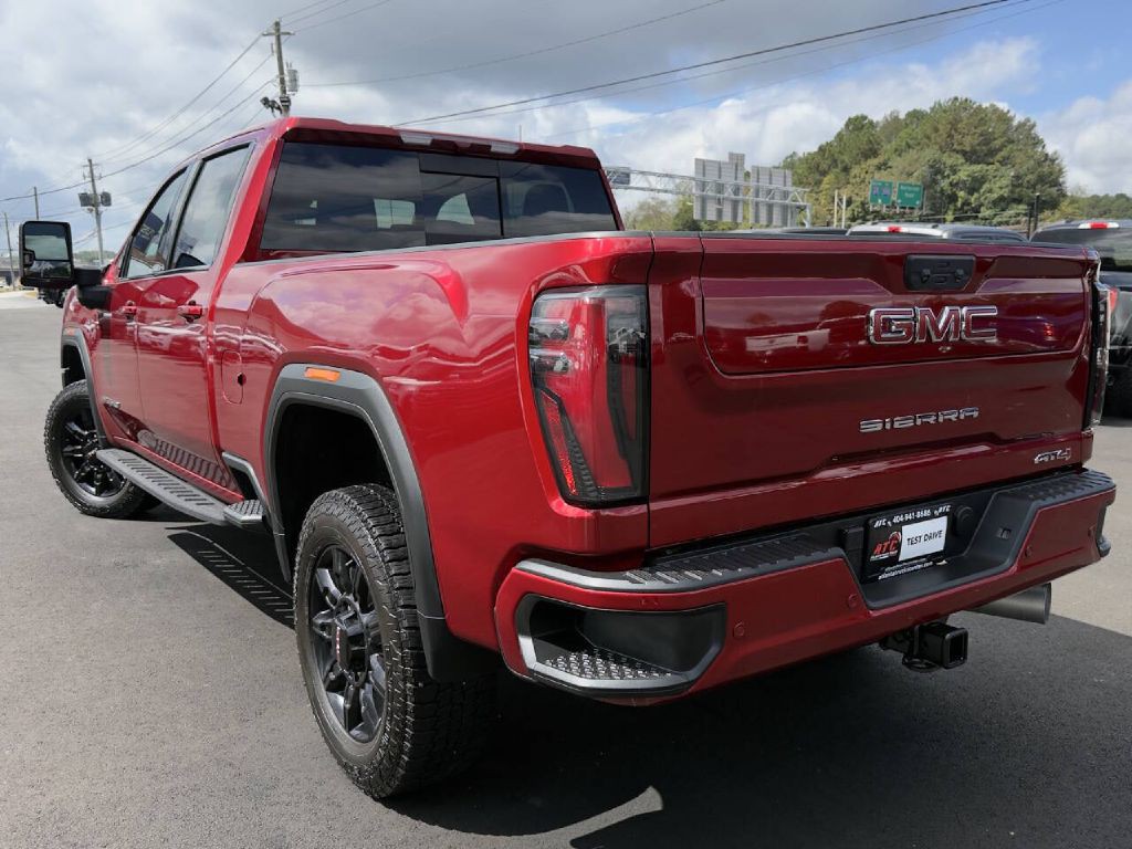 2024 GMC Sierra Image 6