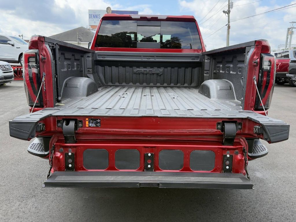 2024 GMC Sierra Image 9