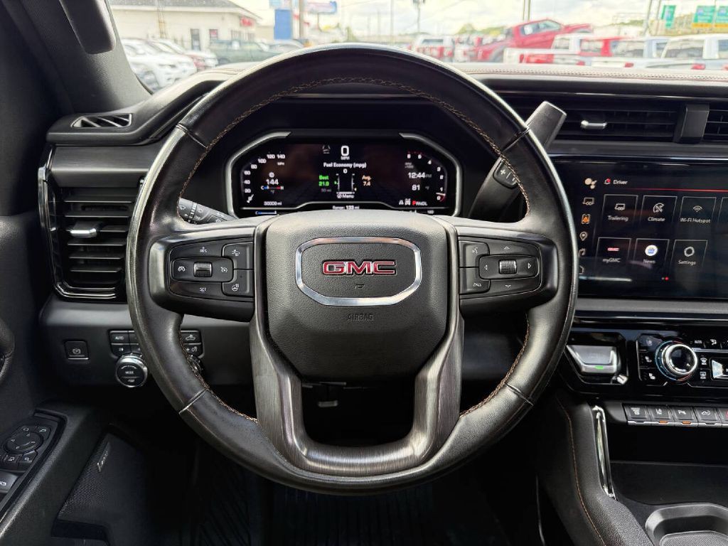 2024 GMC Sierra Image 16