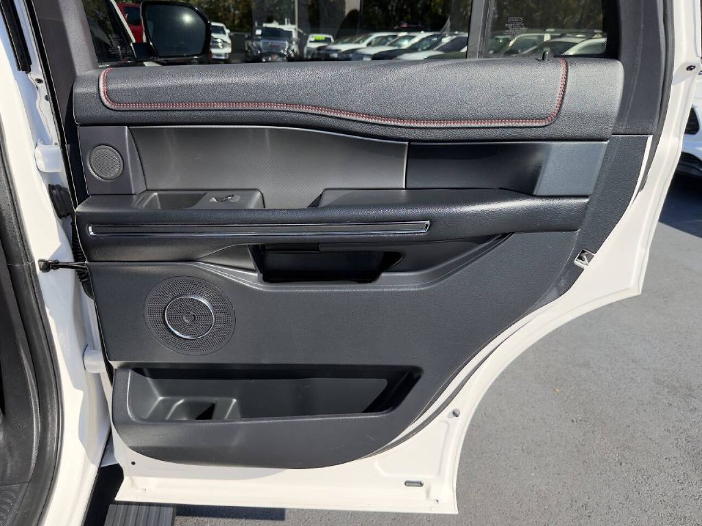 2019 Ford Expedition Image 25