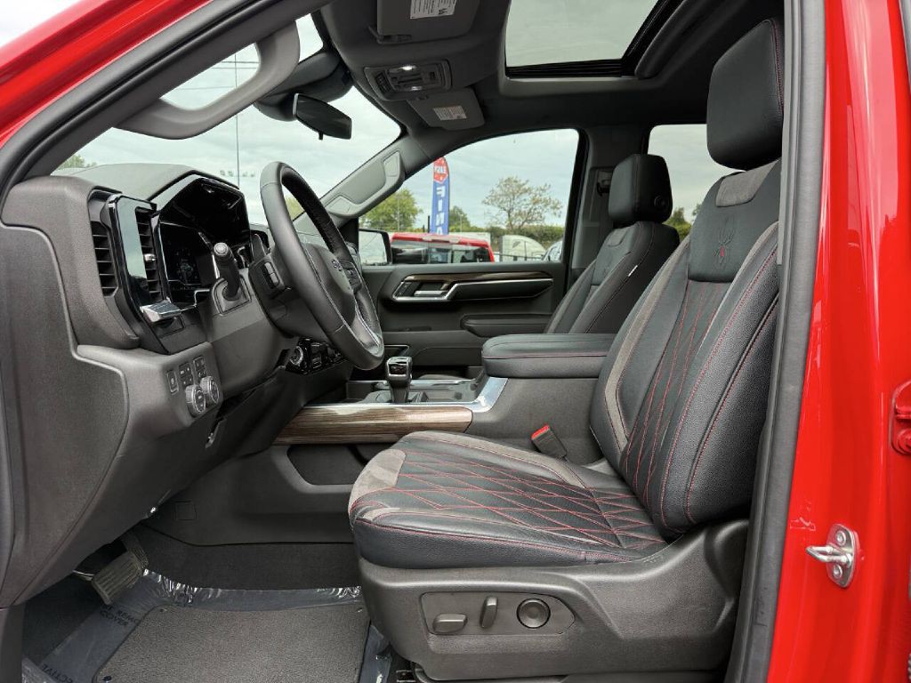 2023 Chevrolet Silverado 1500 Image 9