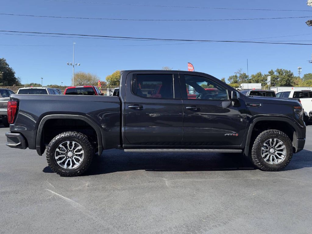 2022 GMC Sierra Image 5