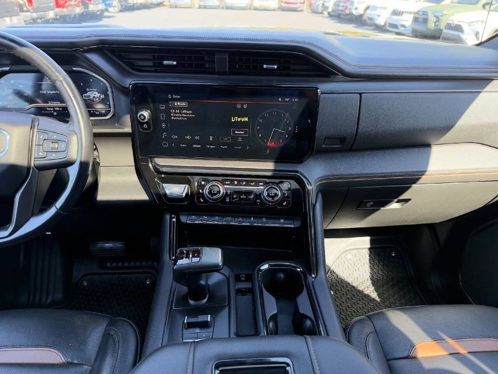 2022 GMC Sierra Image 17