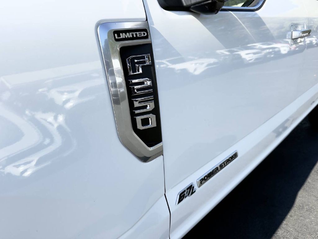 2021 Ford F-250 Image 24