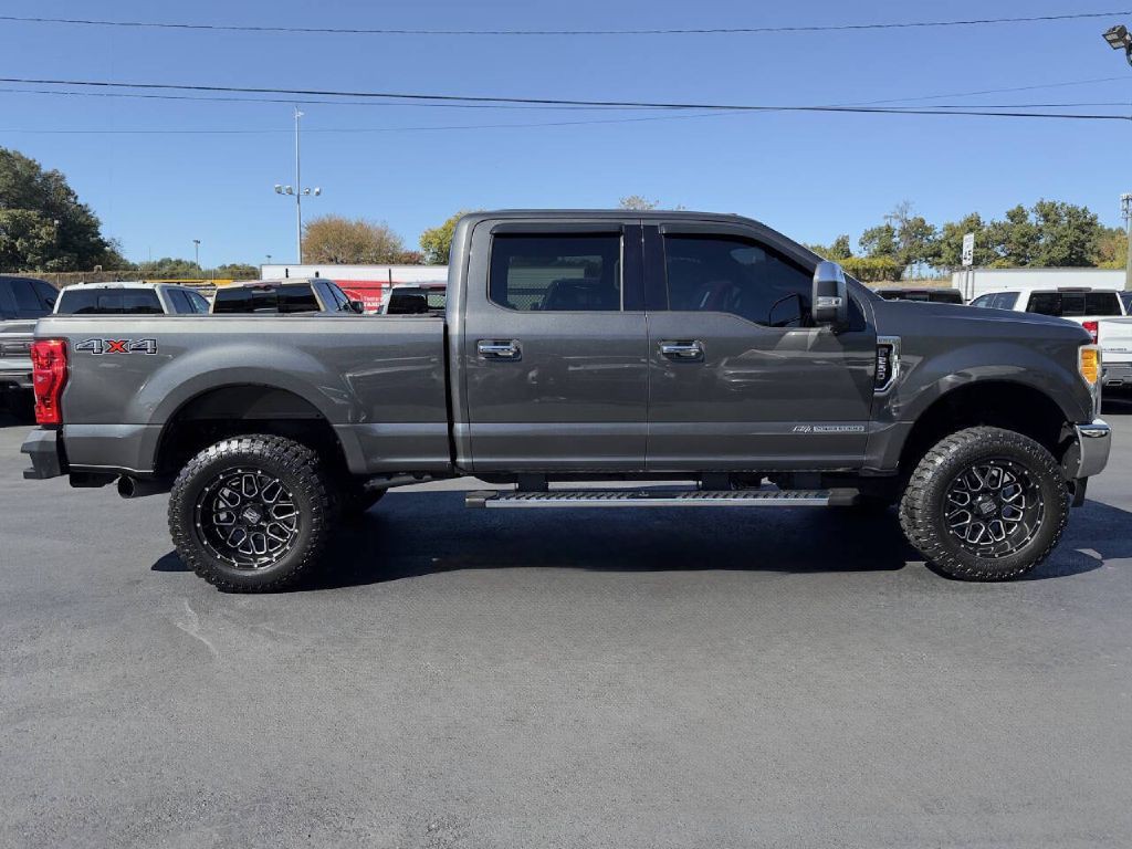 2017 Ford F-250 Image 5