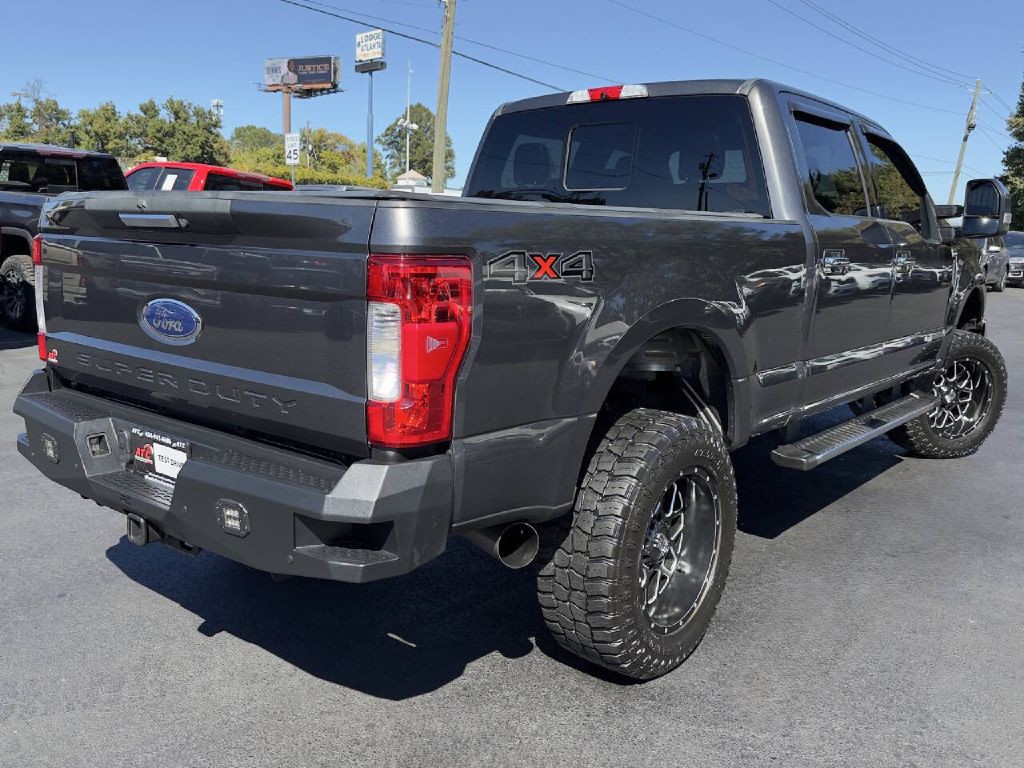2017 Ford F-250 Image 8