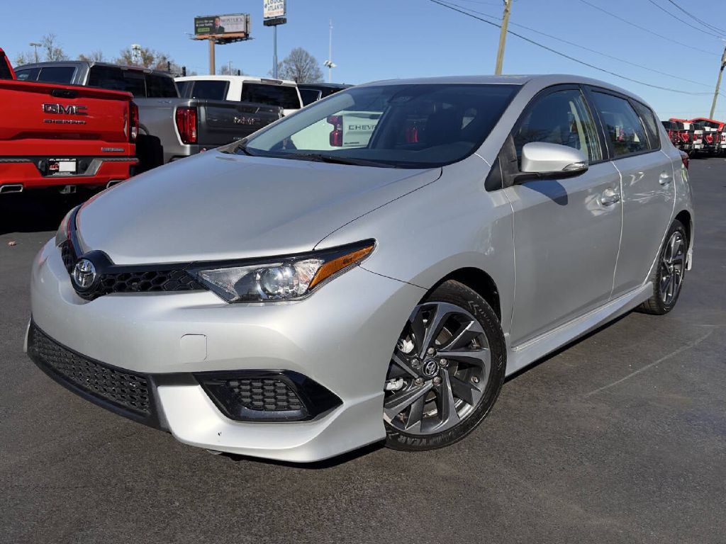 2017 Toyota Corolla Image 3