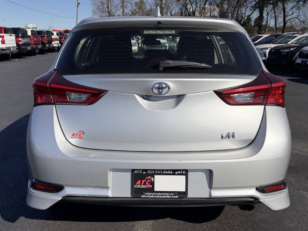 2017 Toyota Corolla Image 5