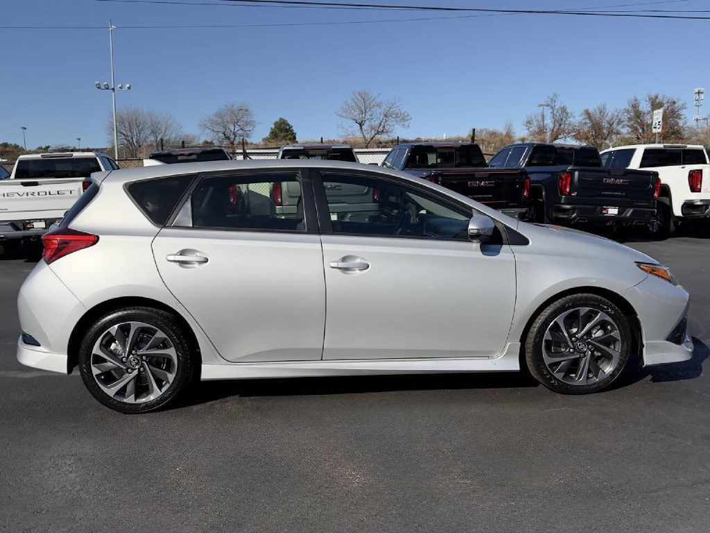 2017 Toyota Corolla Image 7