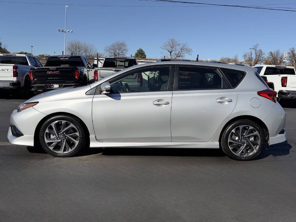 2017 Toyota Corolla Image 8