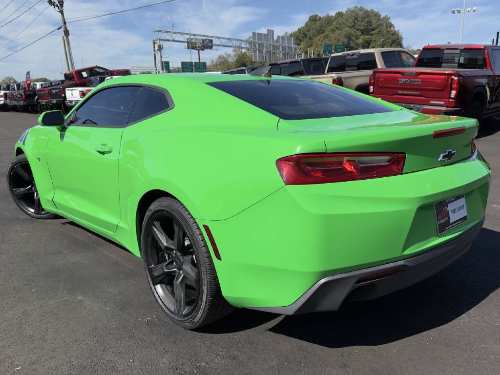 2017 Chevrolet Camaro Image 6