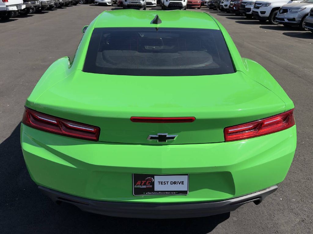 2017 Chevrolet Camaro Image 7