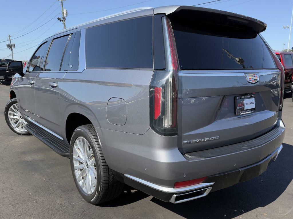 2021 Cadillac Escalade Image 6