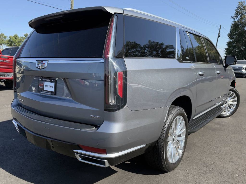 2021 Cadillac Escalade Image 8