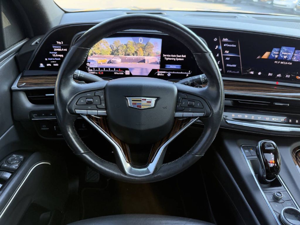 2021 Cadillac Escalade Image 17