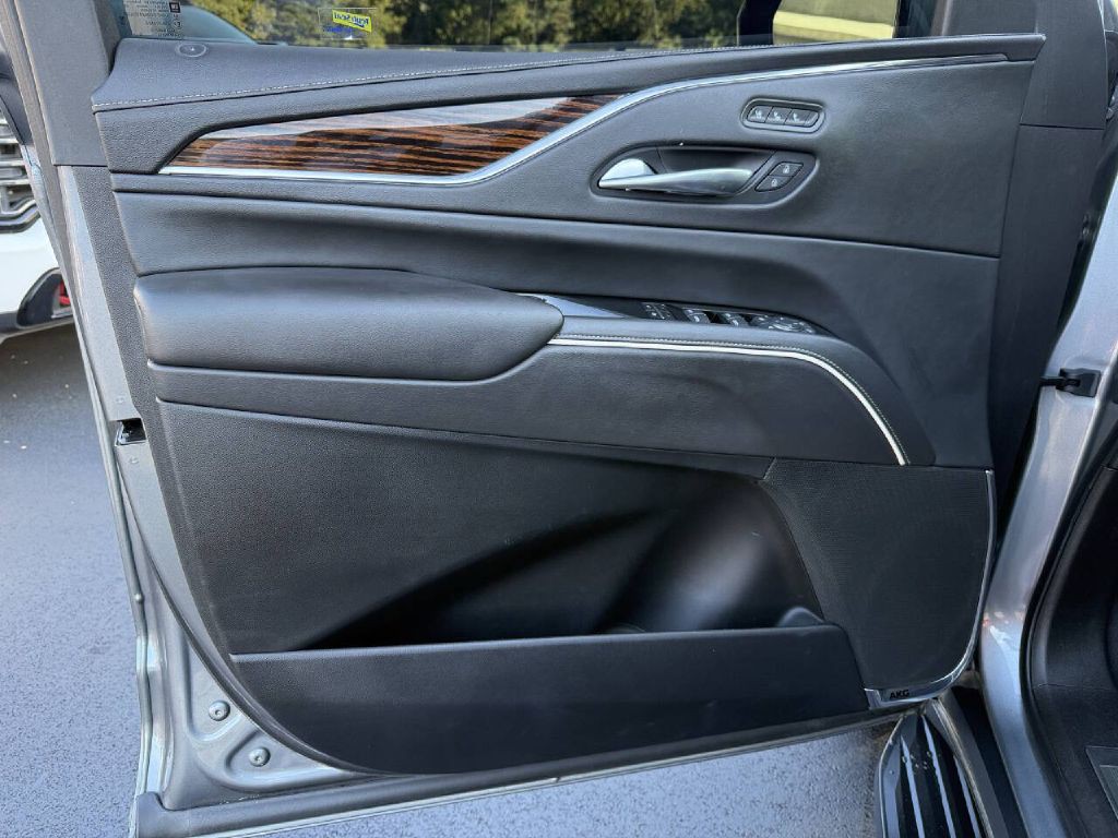 2021 Cadillac Escalade Image 22