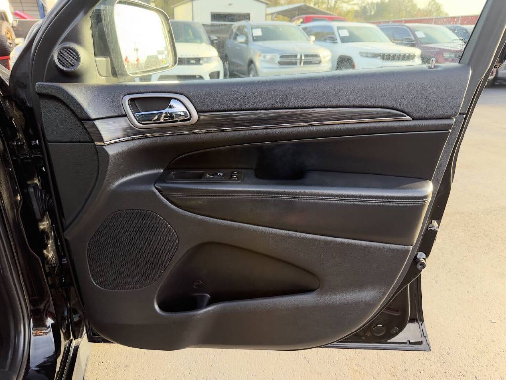 2019 Jeep Grand Cherokee Image 18