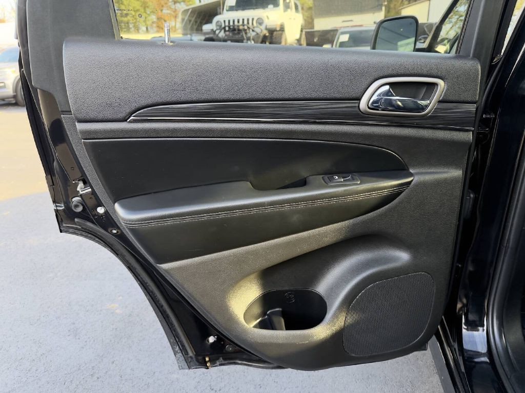 2019 Jeep Grand Cherokee Image 19