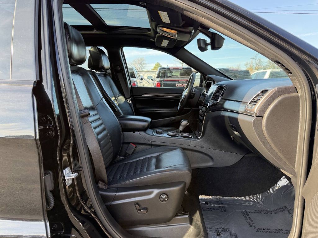 2019 Jeep Grand Cherokee Image 11