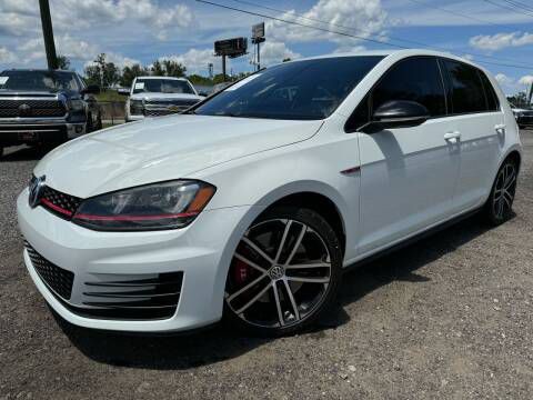 2017 Volkswagen GTI Image 2