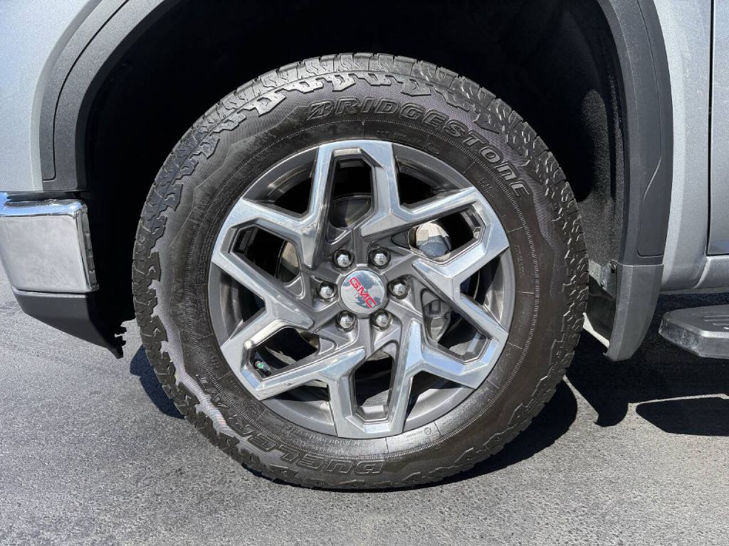 2024 GMC Sierra Image 25