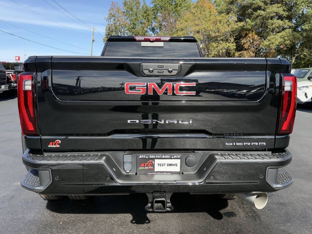 2024 GMC Sierra Image 7