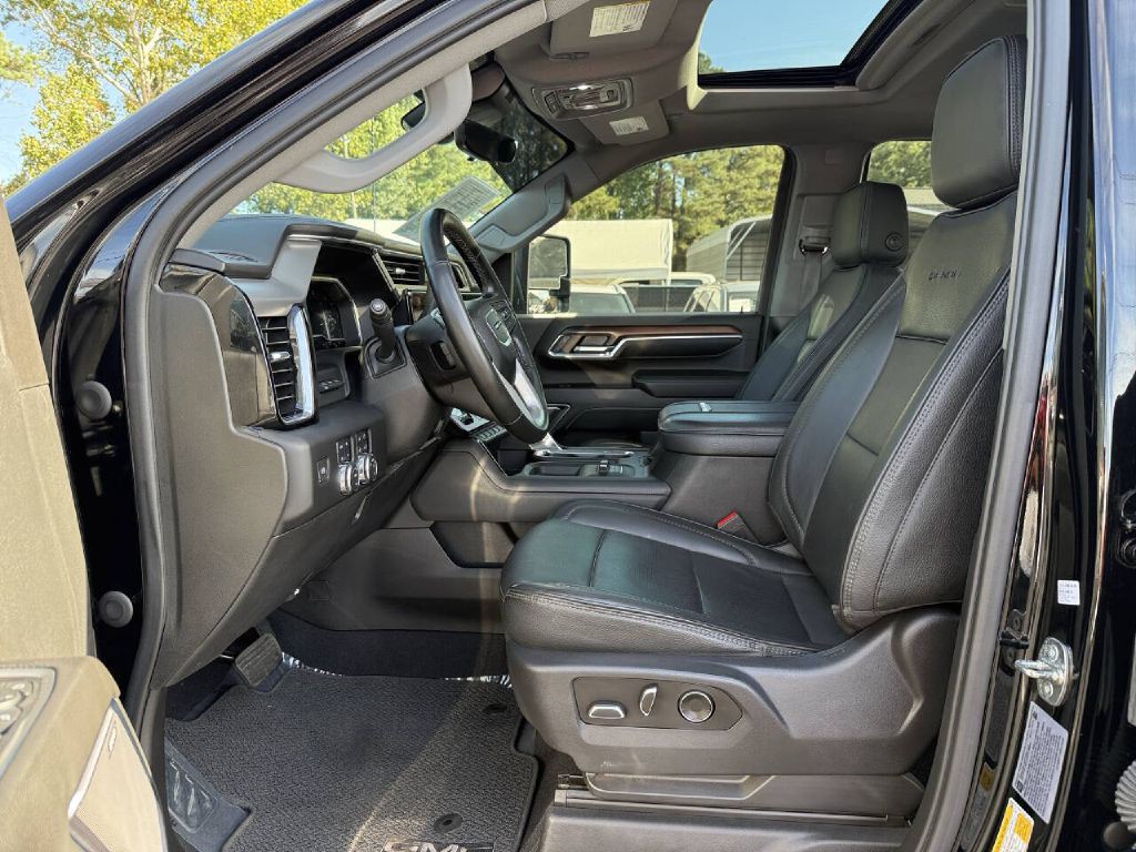 2024 GMC Sierra Image 9