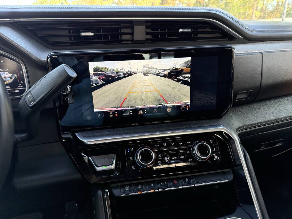 2024 GMC Sierra Image 18