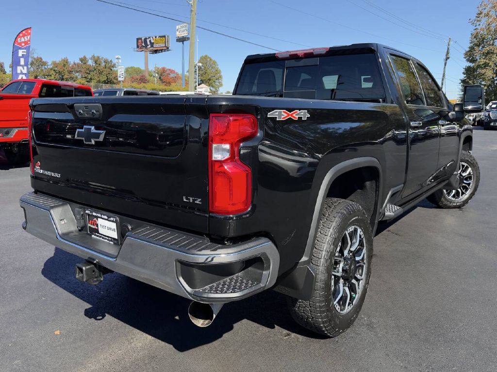 2023 Chevrolet Silverado 1500 Image 6