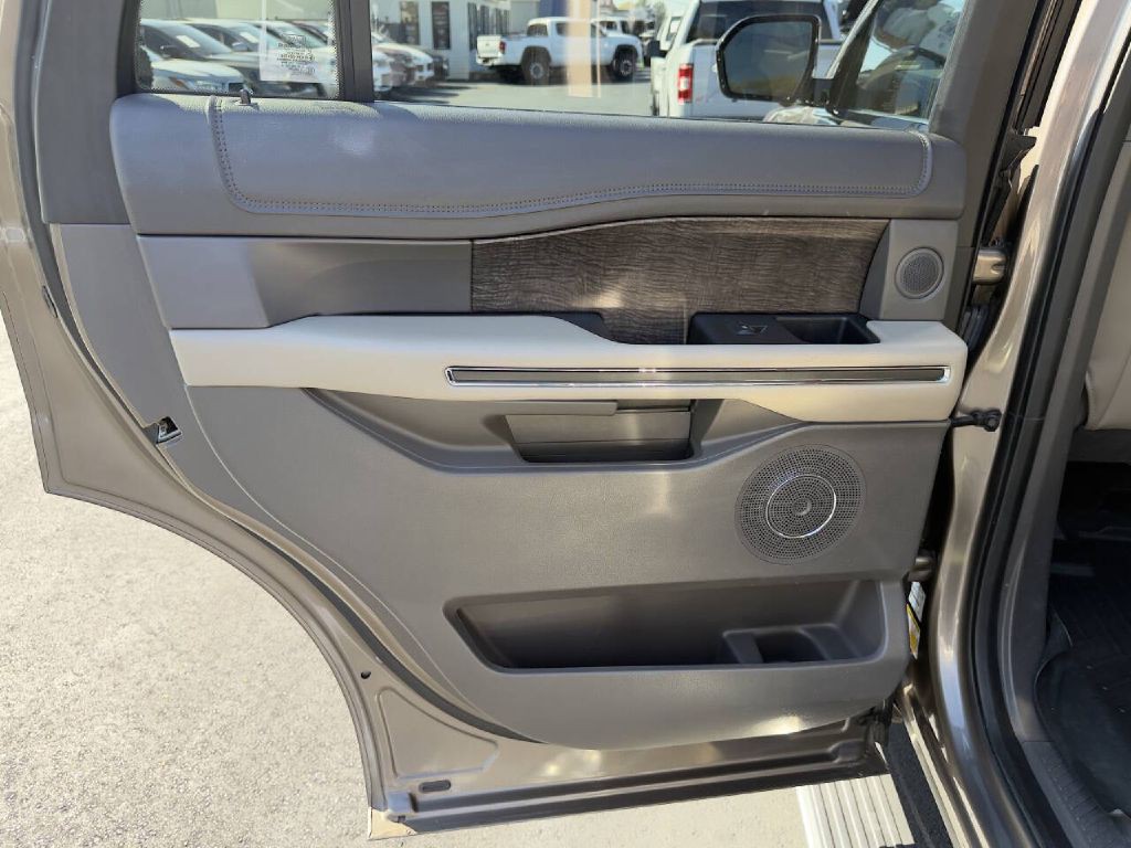 2018 Ford Expedition Image 25