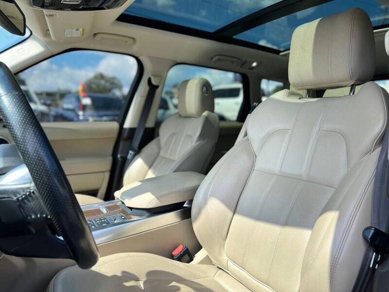 2016 Land Rover Range Rover Sport Image 9