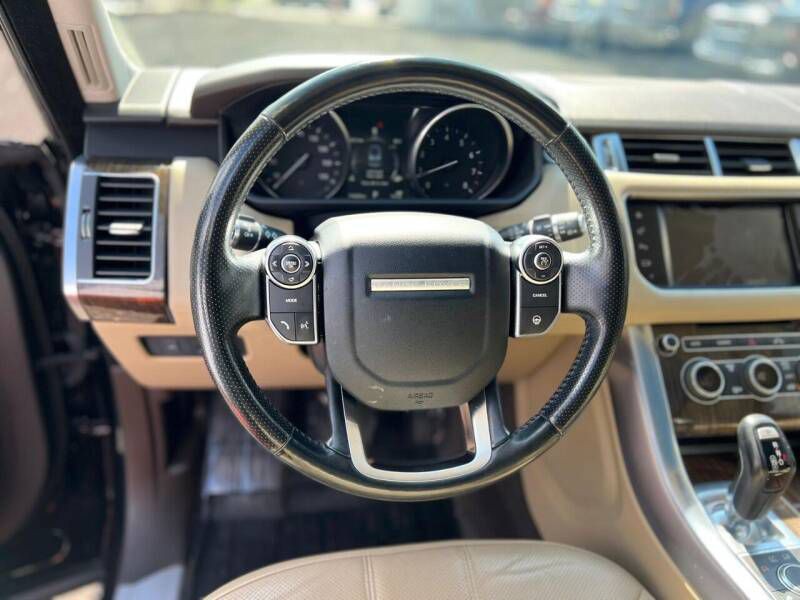 2016 Land Rover Range Rover Sport Image 11
