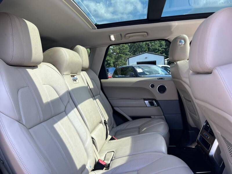 2016 Land Rover Range Rover Sport Image 16