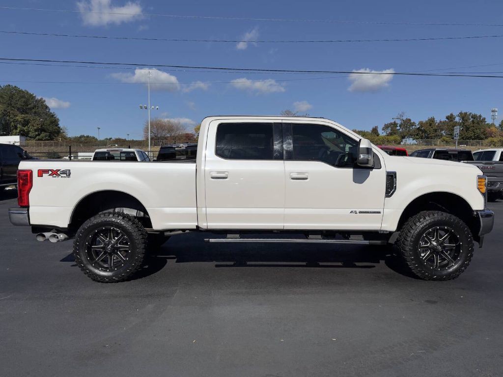 2017 Ford F-250 Image 6