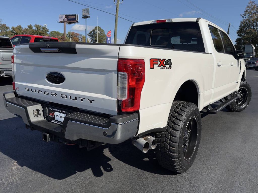 2017 Ford F-250 Image 9