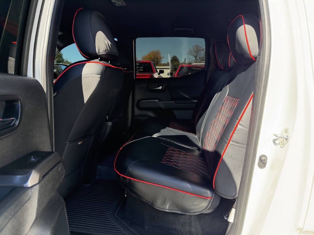 2021 Toyota Tacoma Image 10